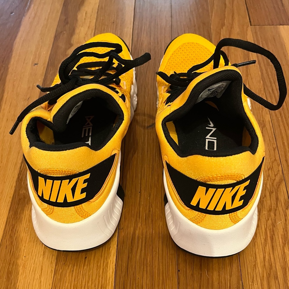 Nike Free Metcon 4 UniversityGold - Size 7 - Picture 5 of 12